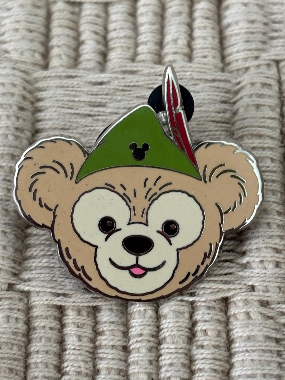 DISNEY 2013 Duffy The Disney Bear Peter Hat Pan Pin
